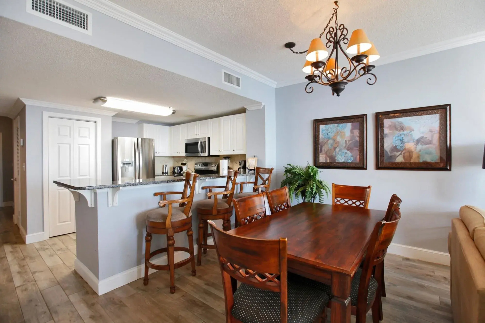 Majestic Beach Resort by Panhandle Getaways