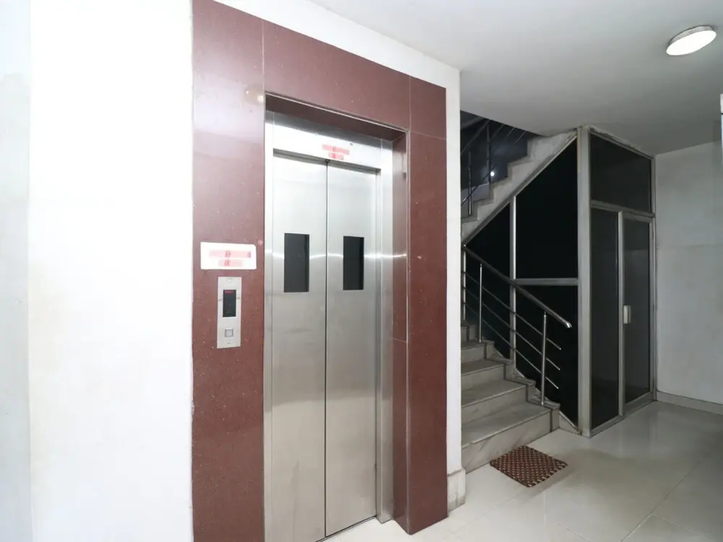 OYO 18838 Hotel Ta-tin