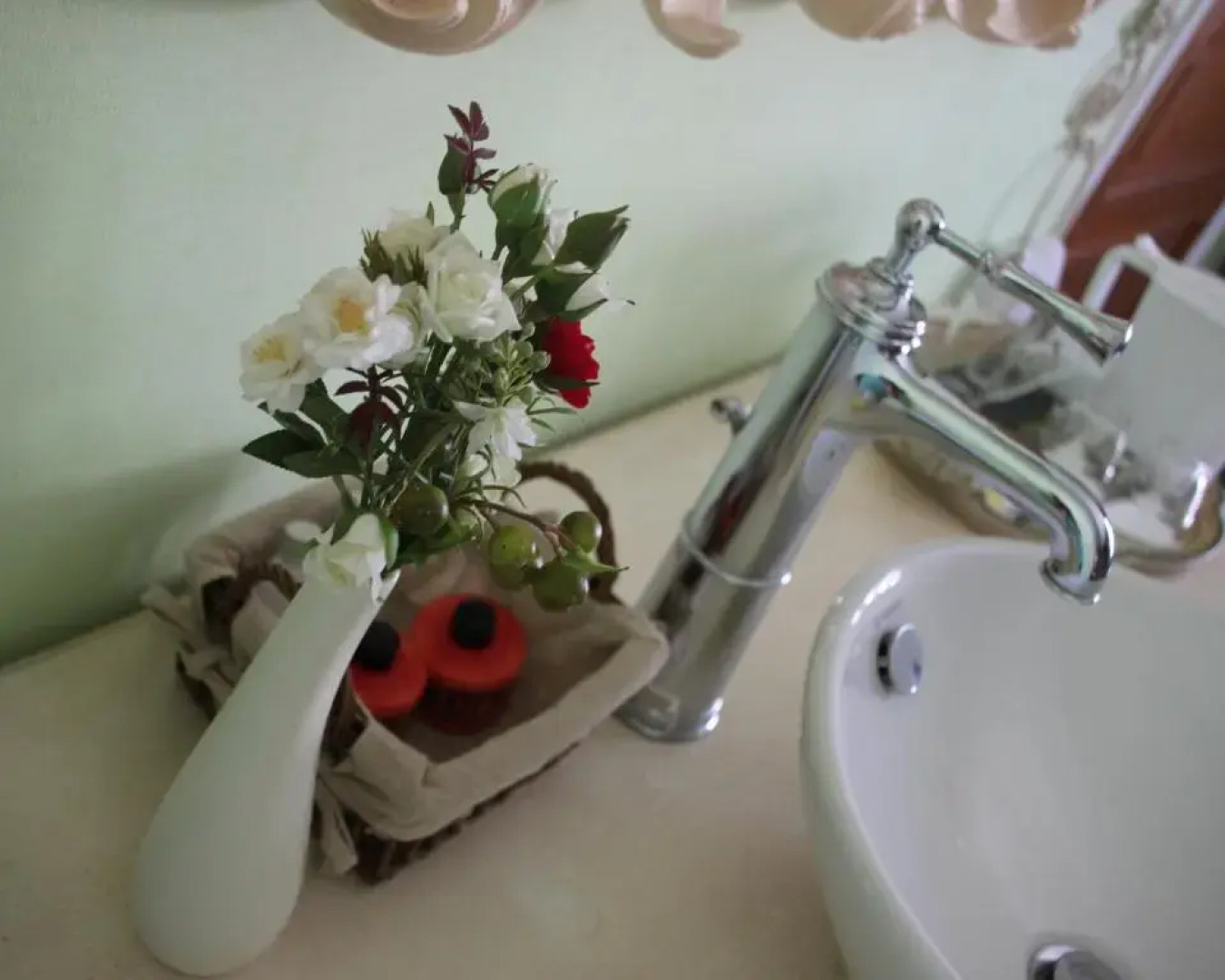 L'Entrée Chambres et Table d'Hôtes