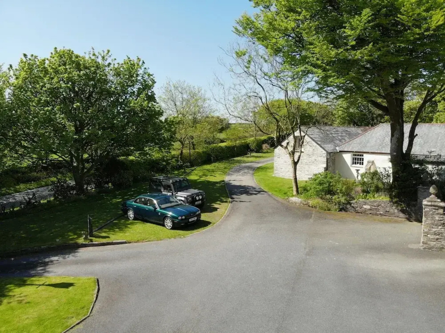 Pendragon Country House