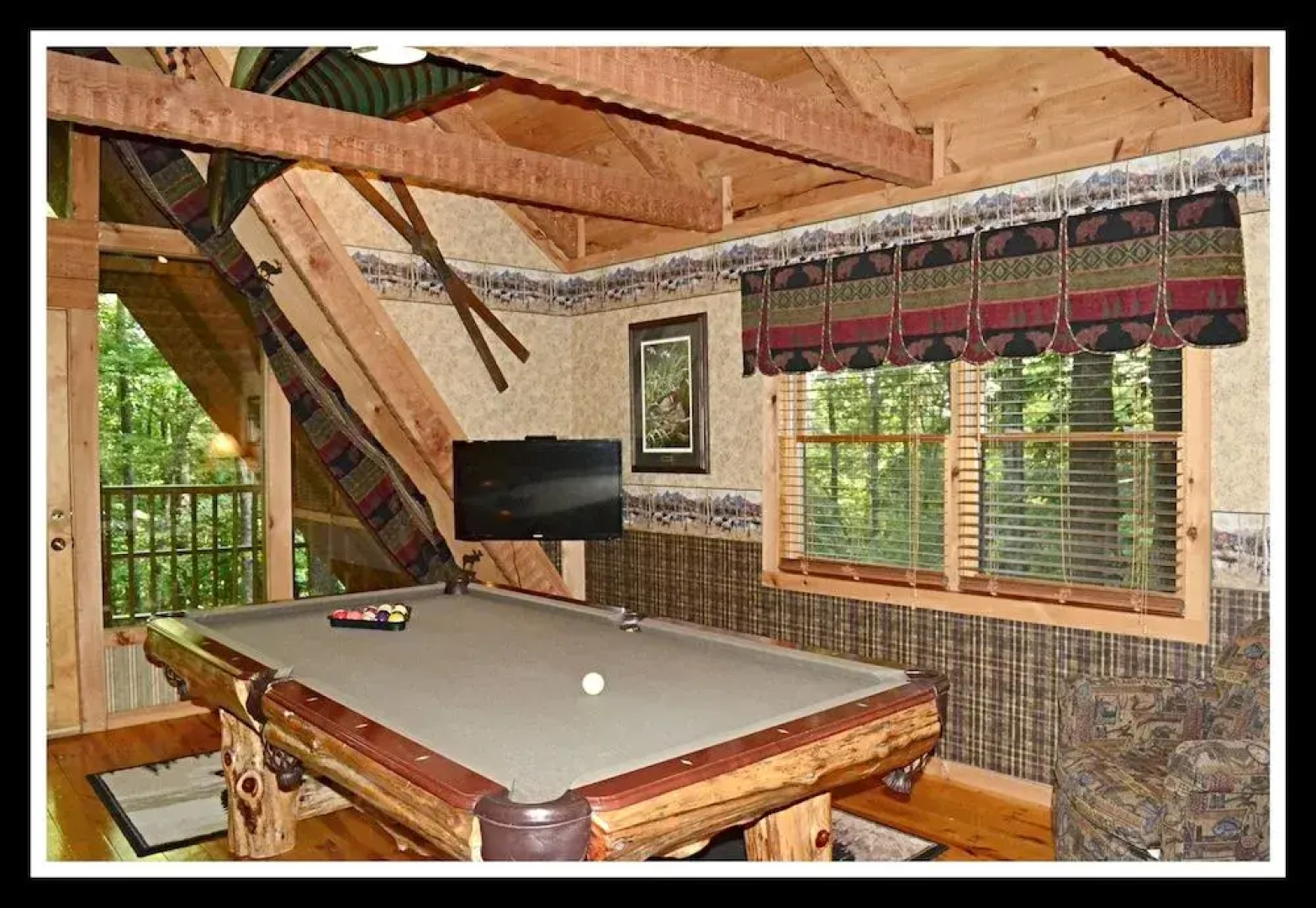 Streamsong Secluded Creek View Cabin with Hot Tub and Pool Table by RedAwning