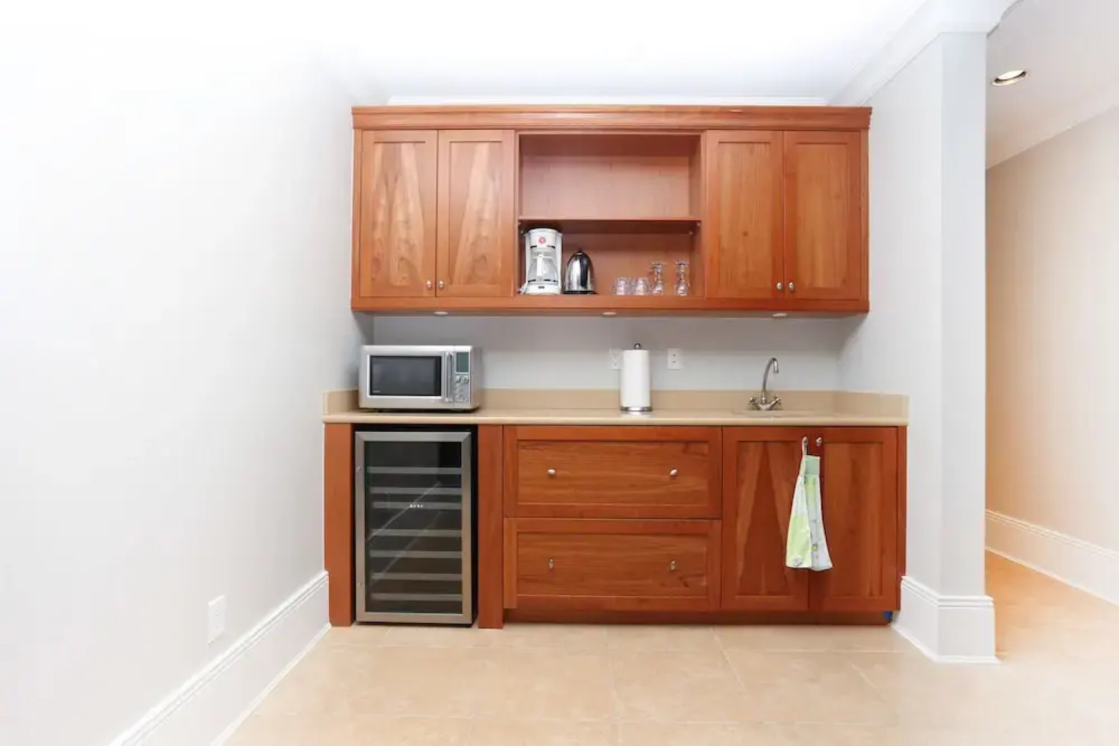 Charming Suite Cypress by Elevate Rooms