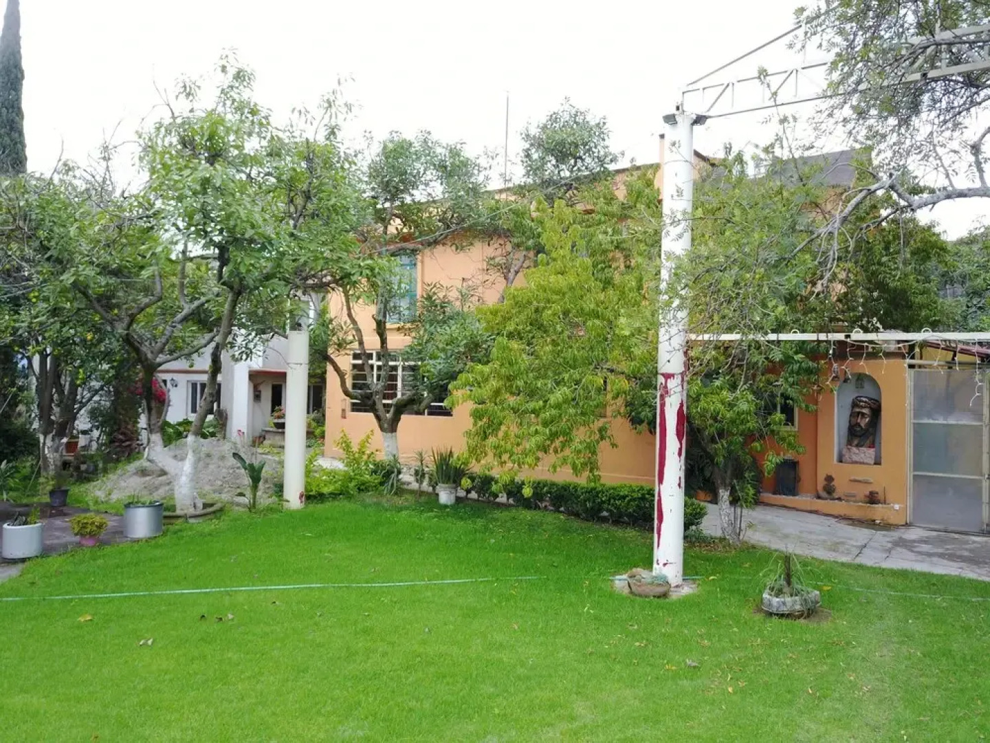 La Huerta Hostel