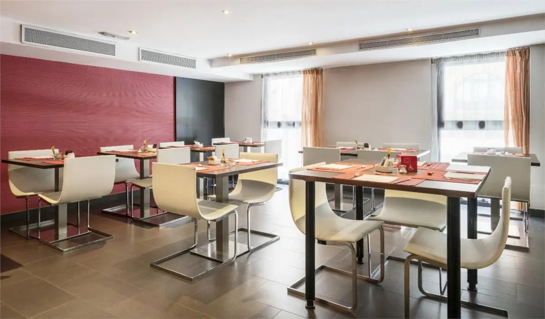 Hotel ILUNION Almirante