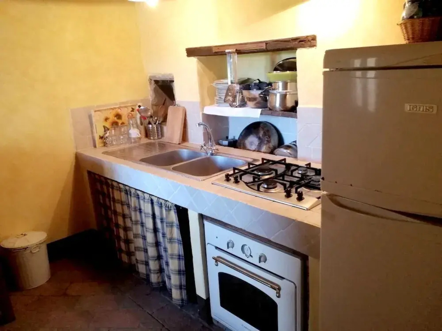 Apartment With 3 Bedrooms in Caprese Michelangelo, With Pool Access