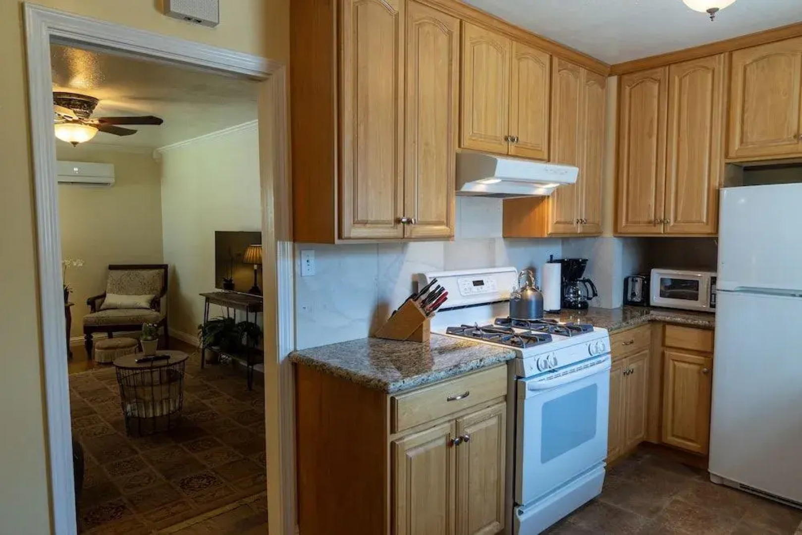 Cozy 1 Bedroom Close to Downtown Livermore