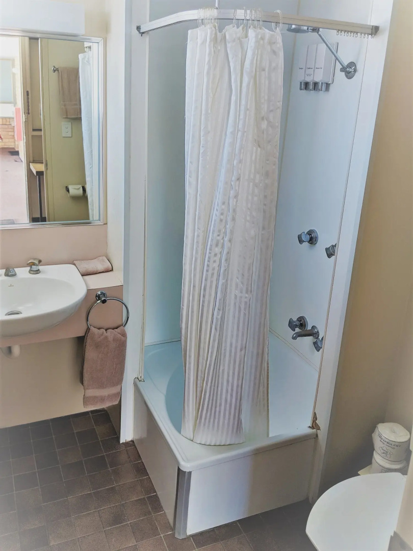 Miners Lodge Motor Inn