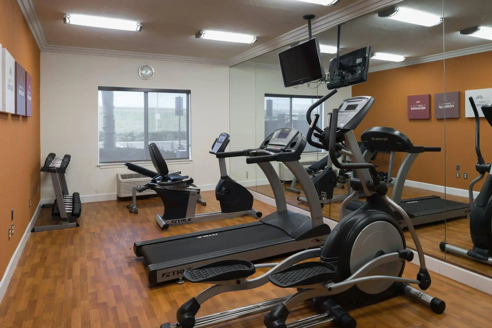 Holiday Inn Express Rocklin - Galleria Area by IHG