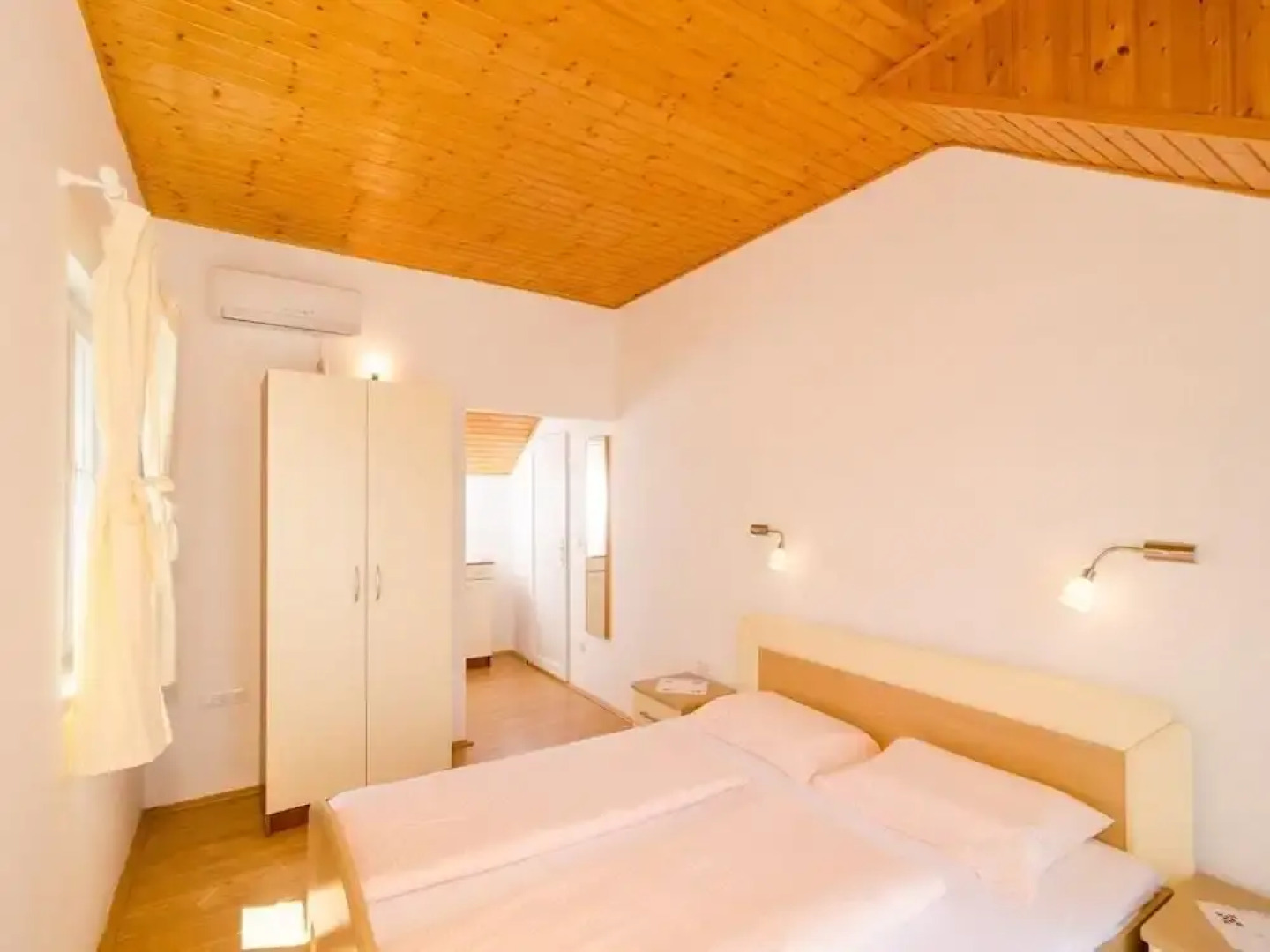 Apartment & Room Maćus