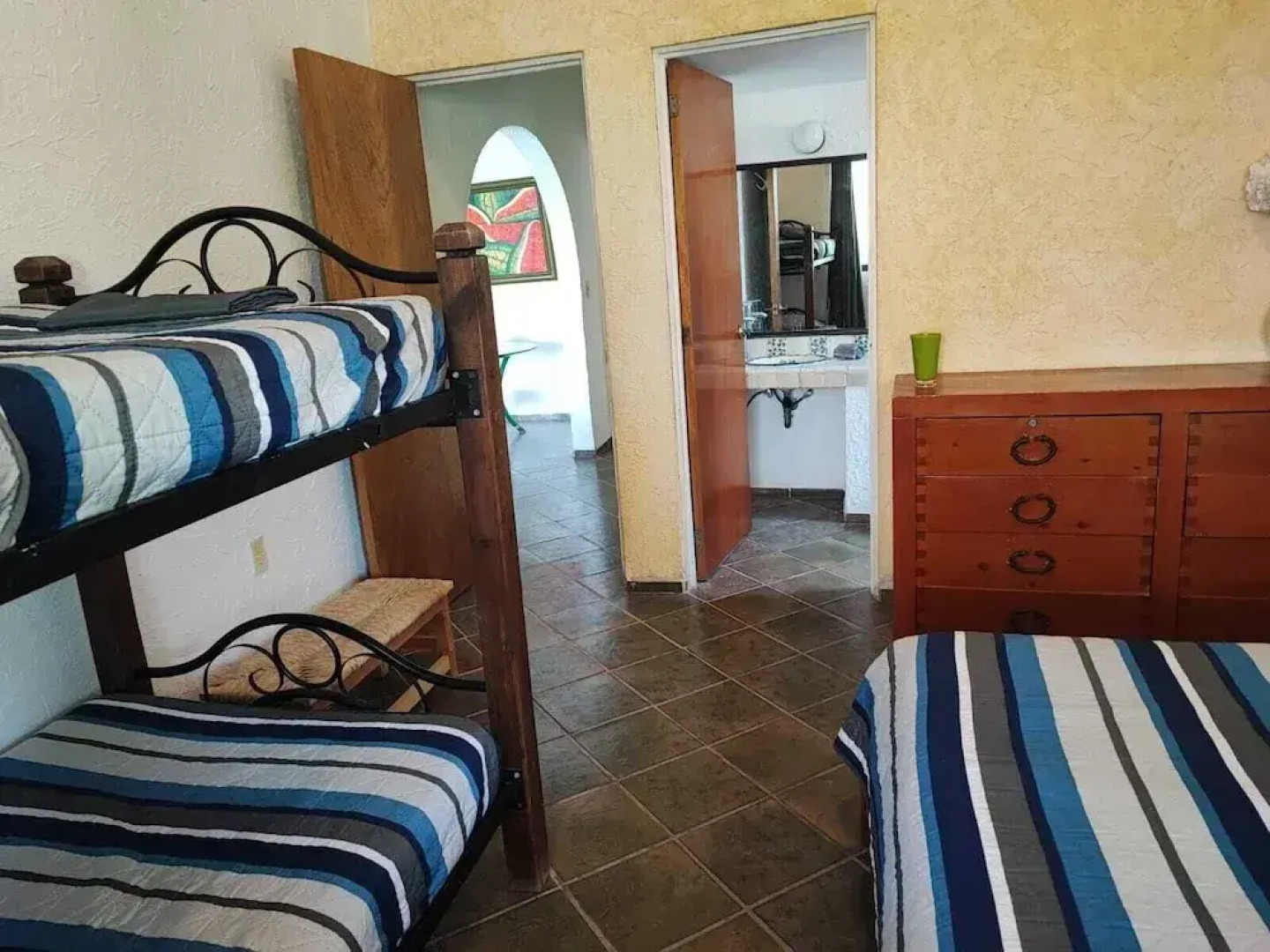 Room in House - Dream House on Lake Tequesquitengo