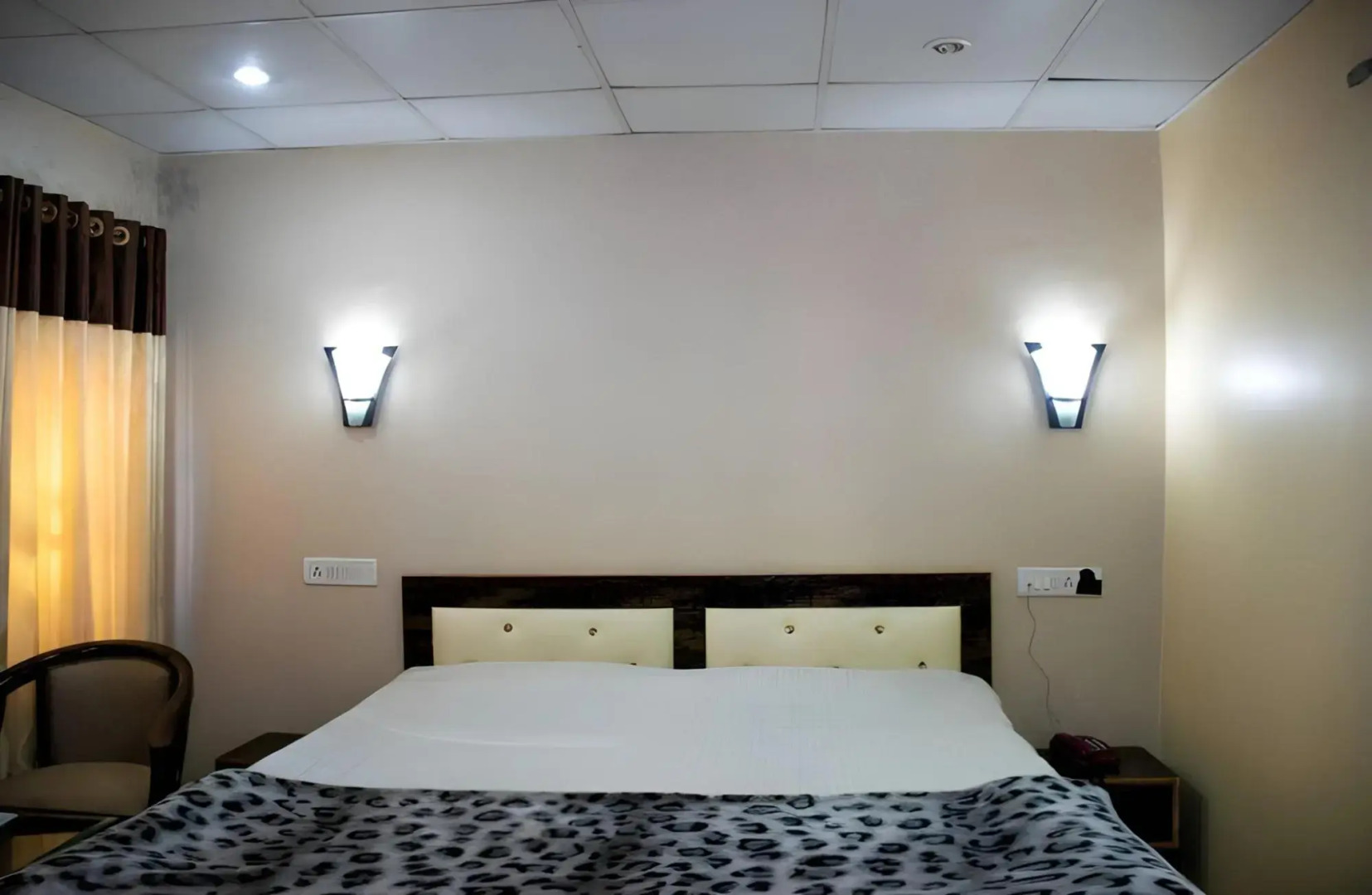 Hotel Lal Kothi Pahalgam