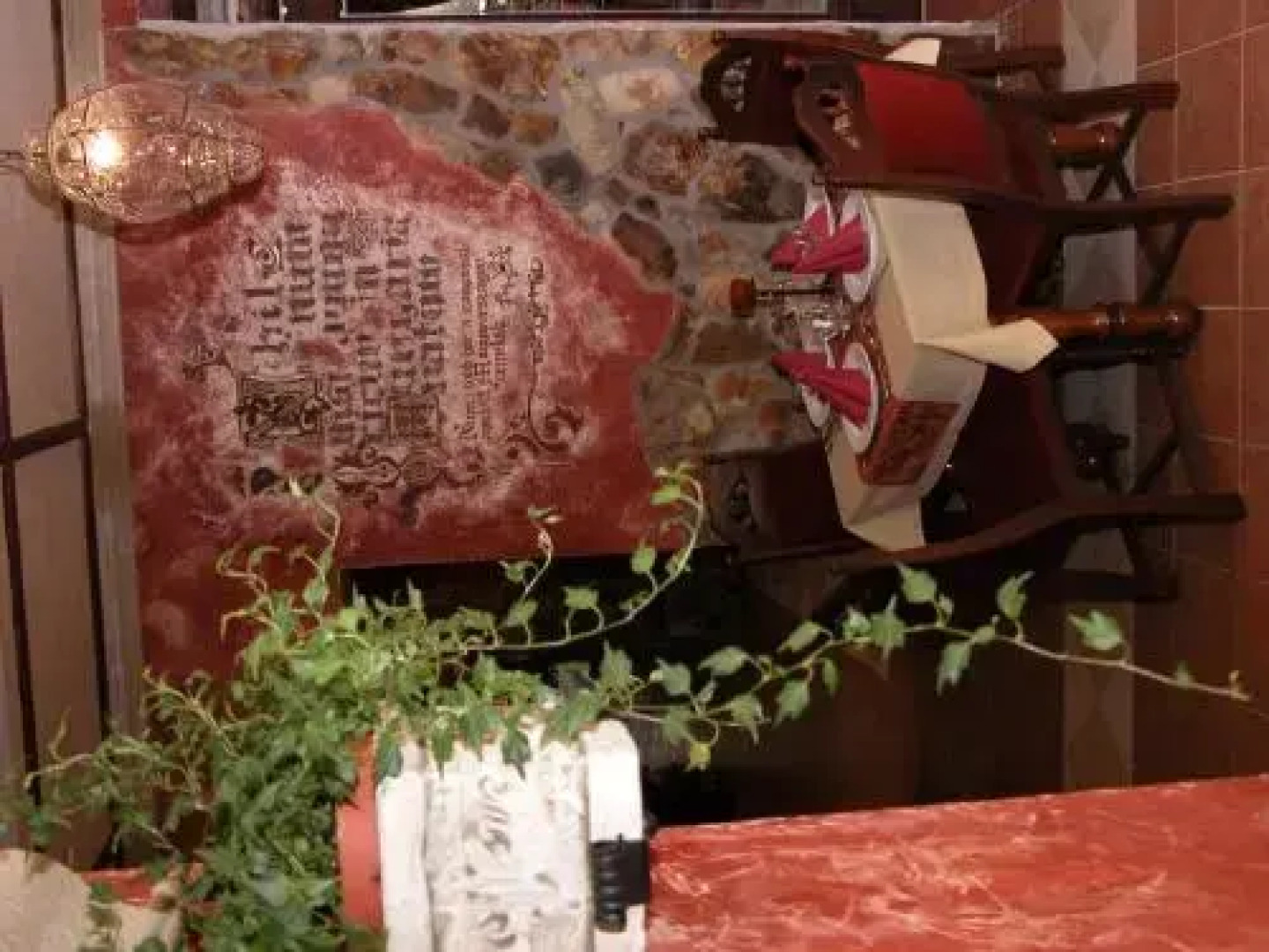 Korona Hotel és Étterem