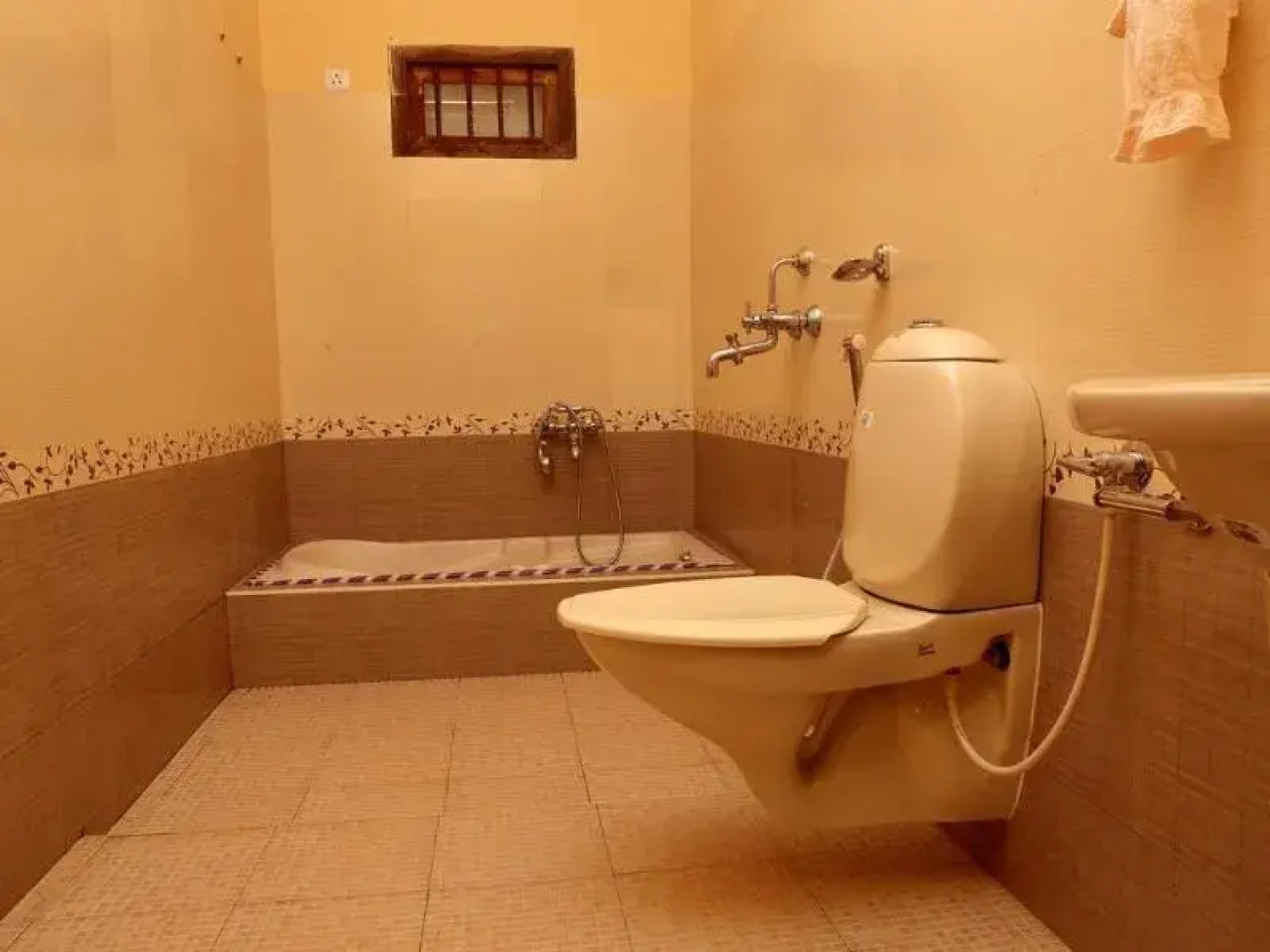 Emarald Hotel Cochin