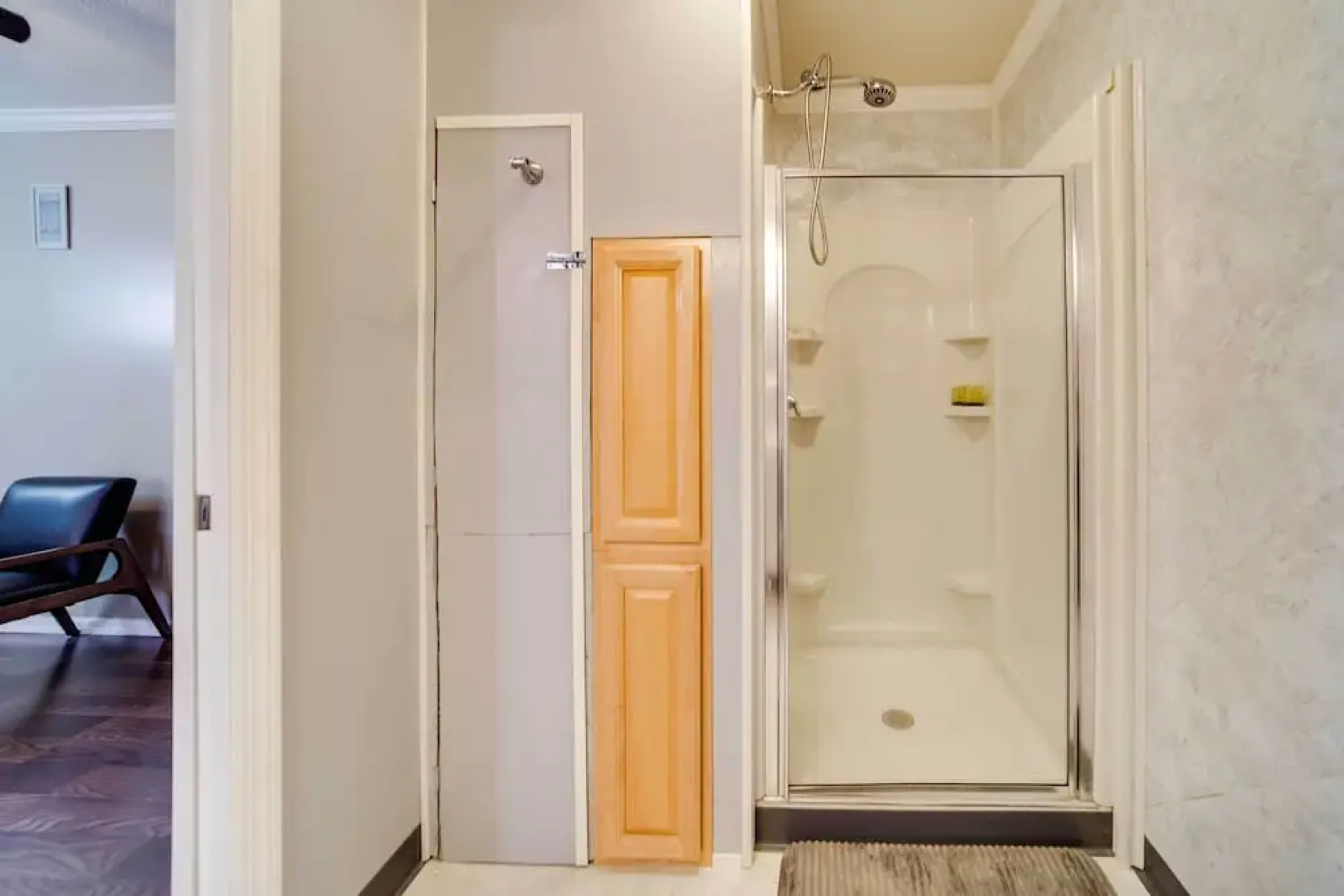Geneva Cottage w/ Patio - Walk to Park, Lake Erie!