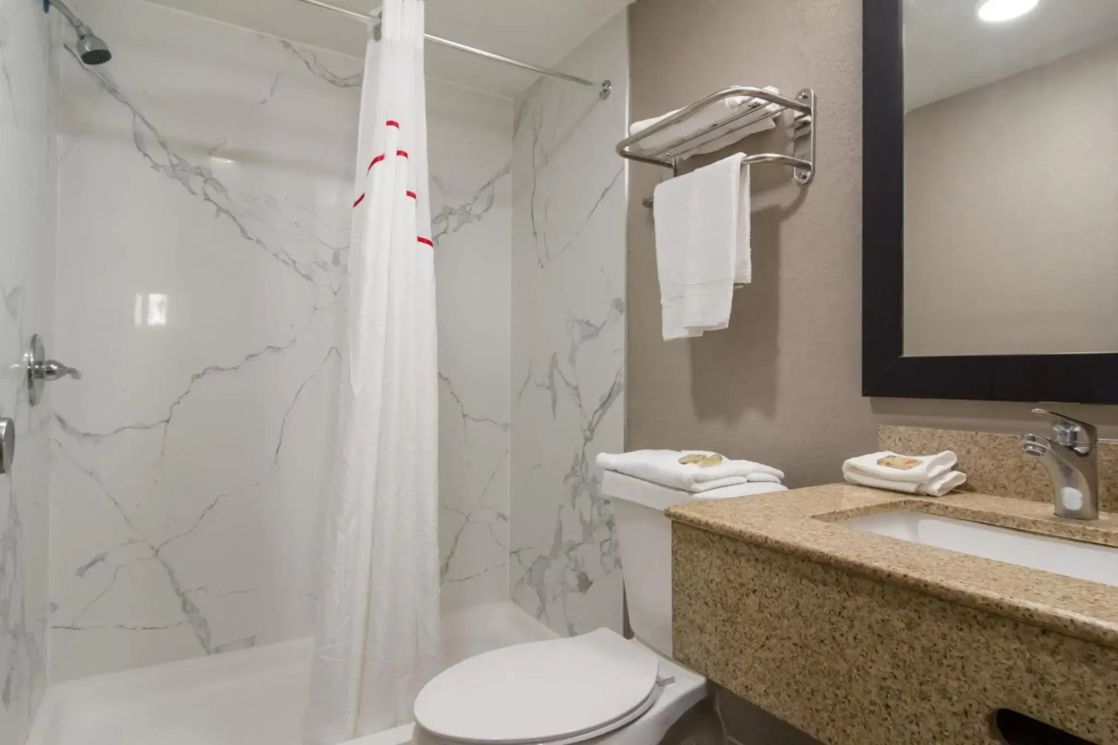 Red Roof Inn & Suites Brunswick I-95