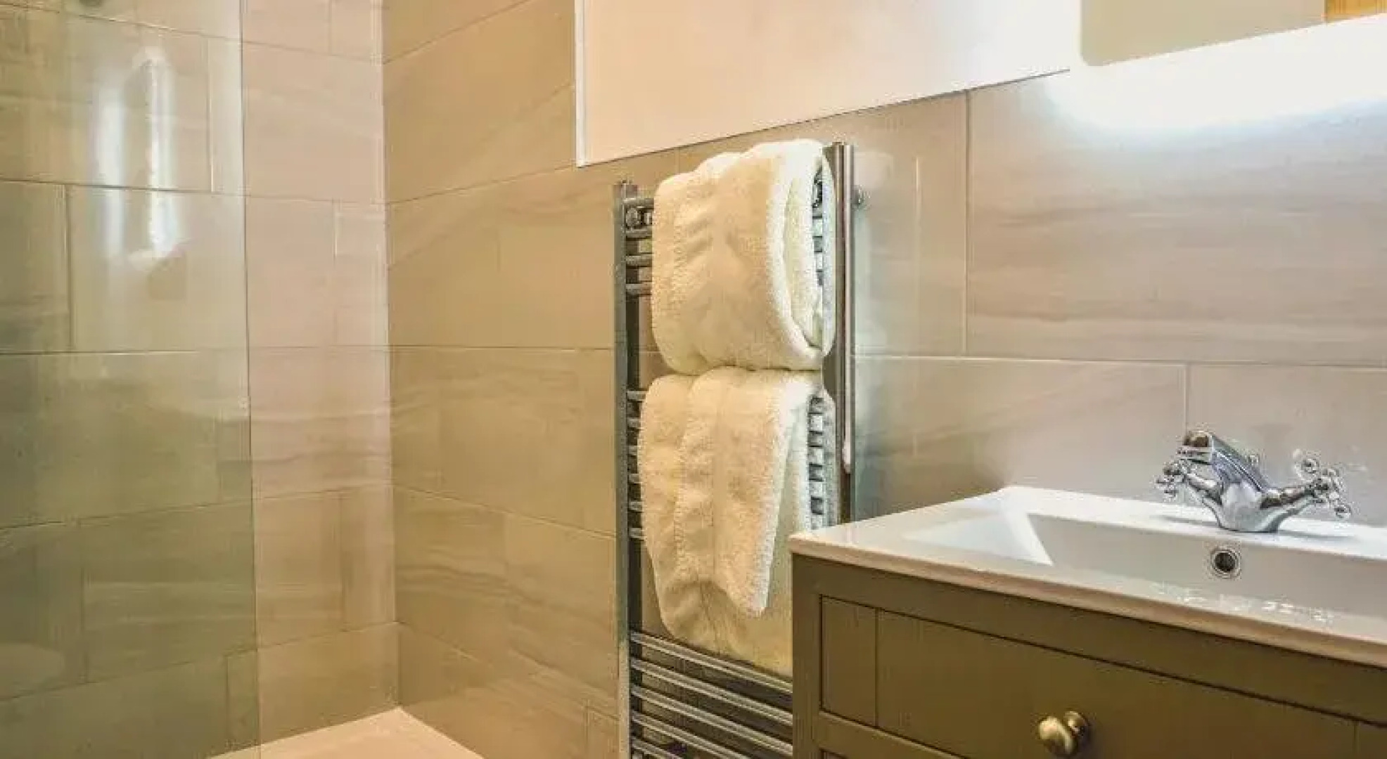 Shard Riverside Hotel, Bar & Restaurant