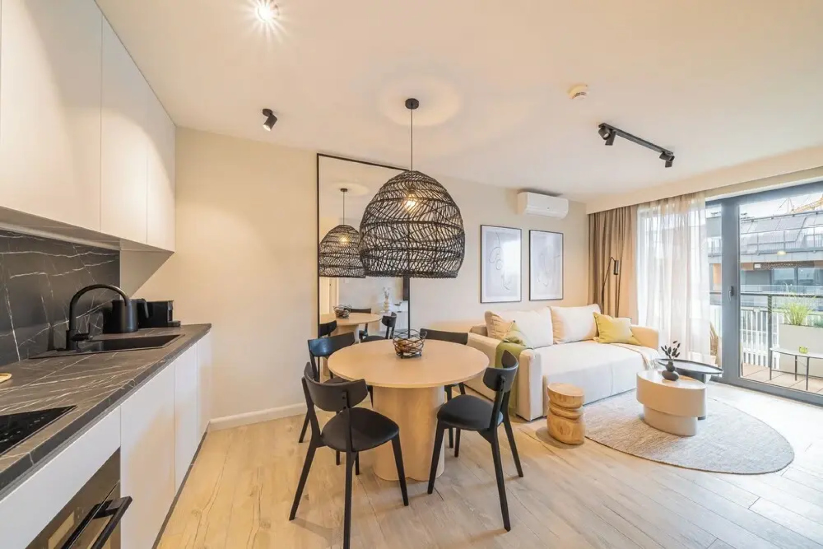 Deluxe Zen Apartment & Spa