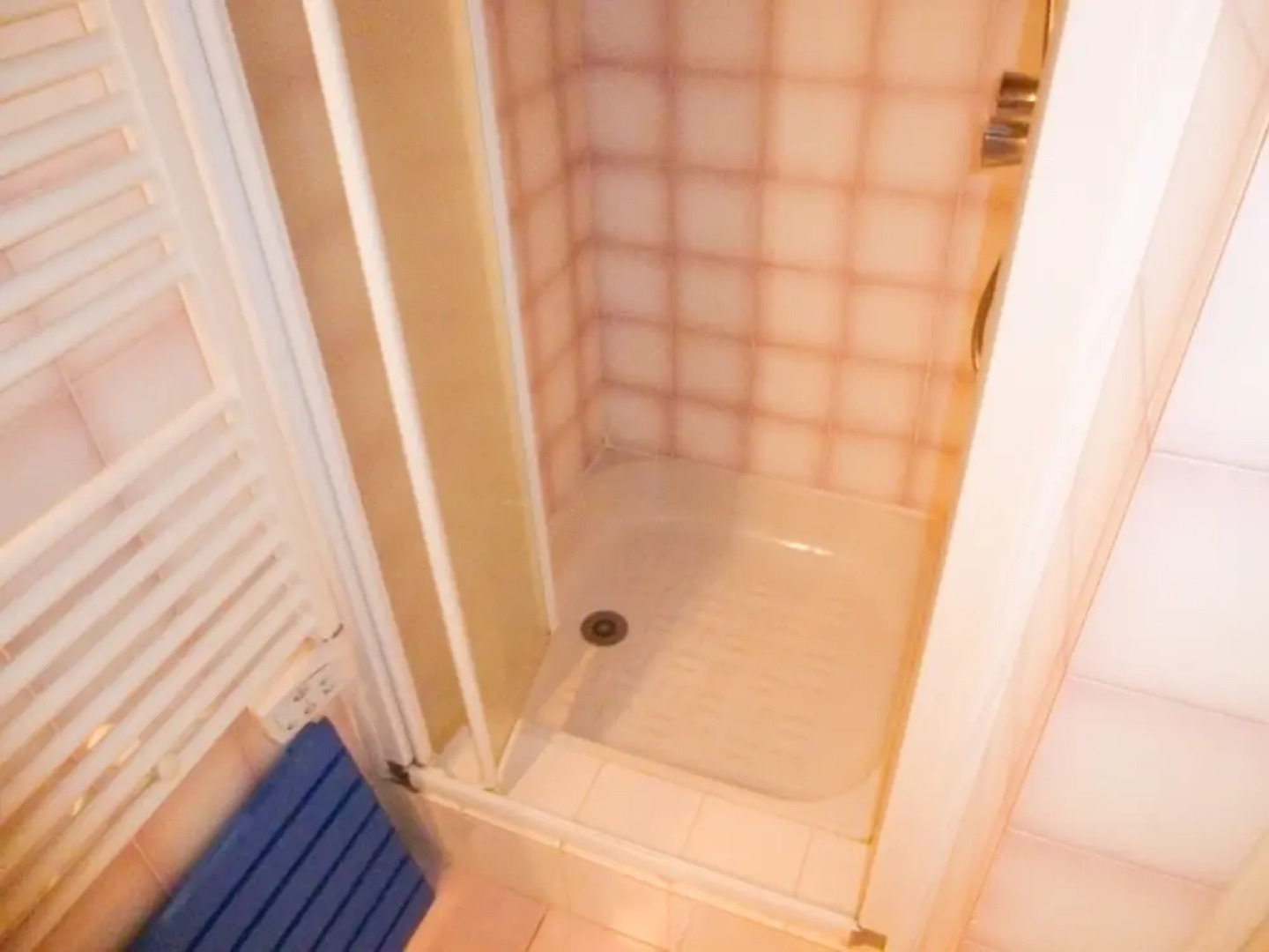 Maison grand jardin et vue sur mer