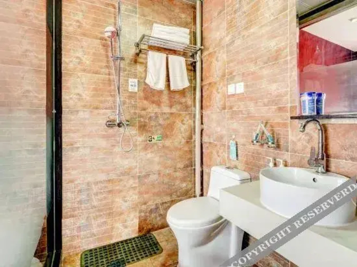 Elan Hotel (jingliujie store, Daqing)