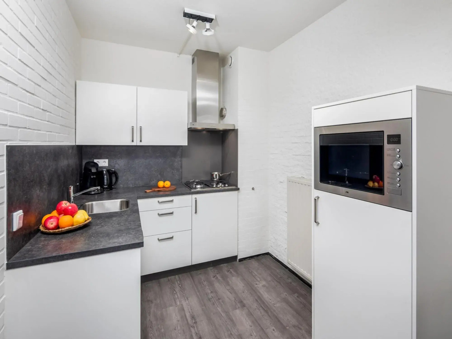 Restyled apartment with dishwasher, near Grevelingen Lake