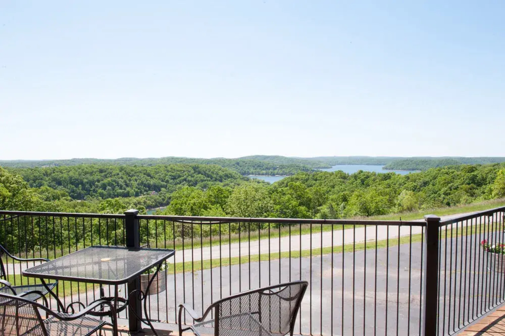 Beaver Lakeview Resort