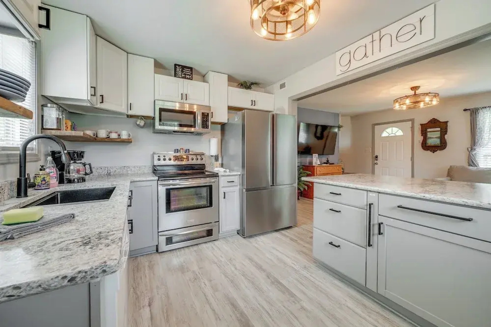 Family-friendly Leland Home w/ Patio & Grill