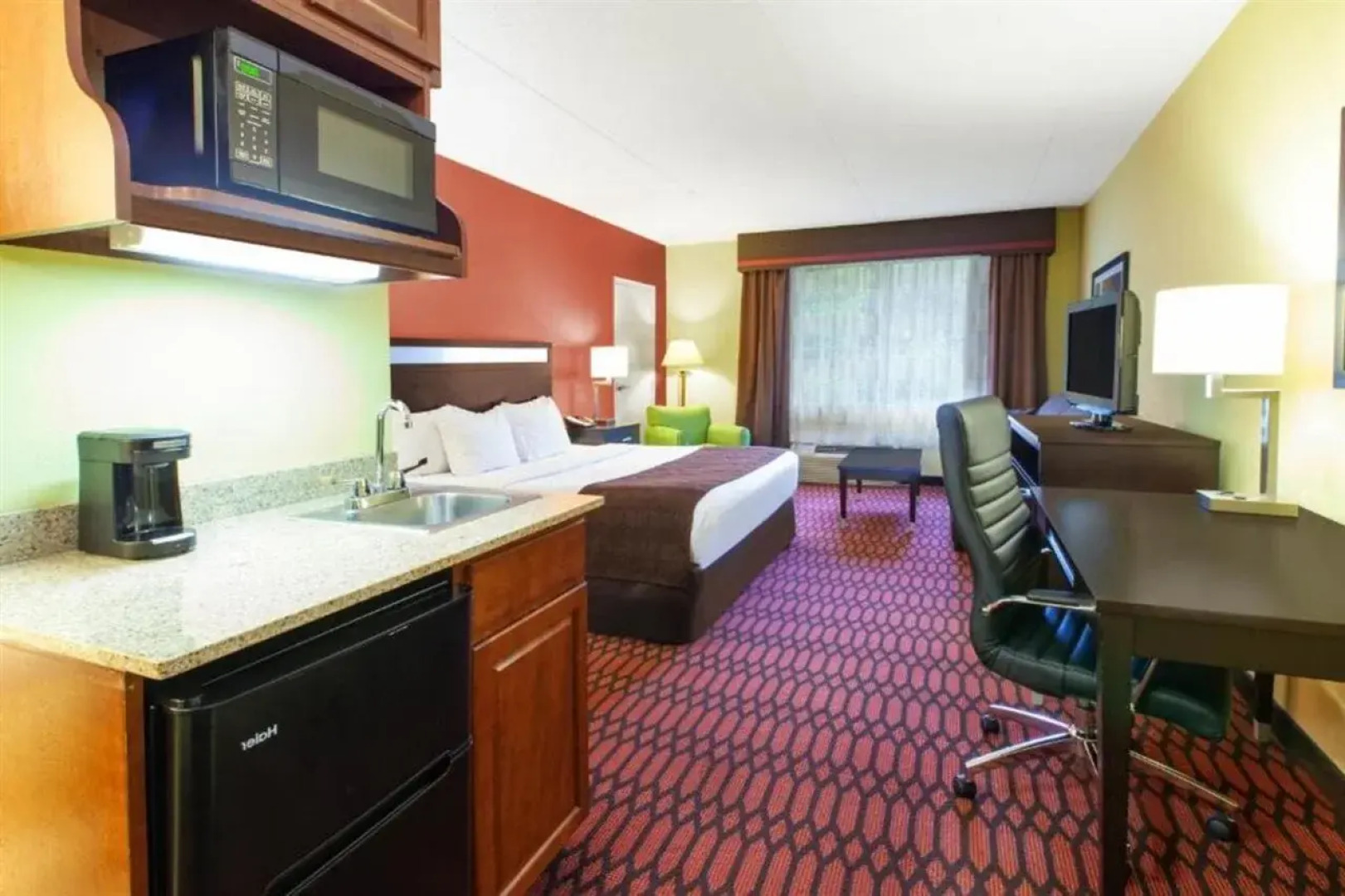 Baymont by Wyndham Harrisburg