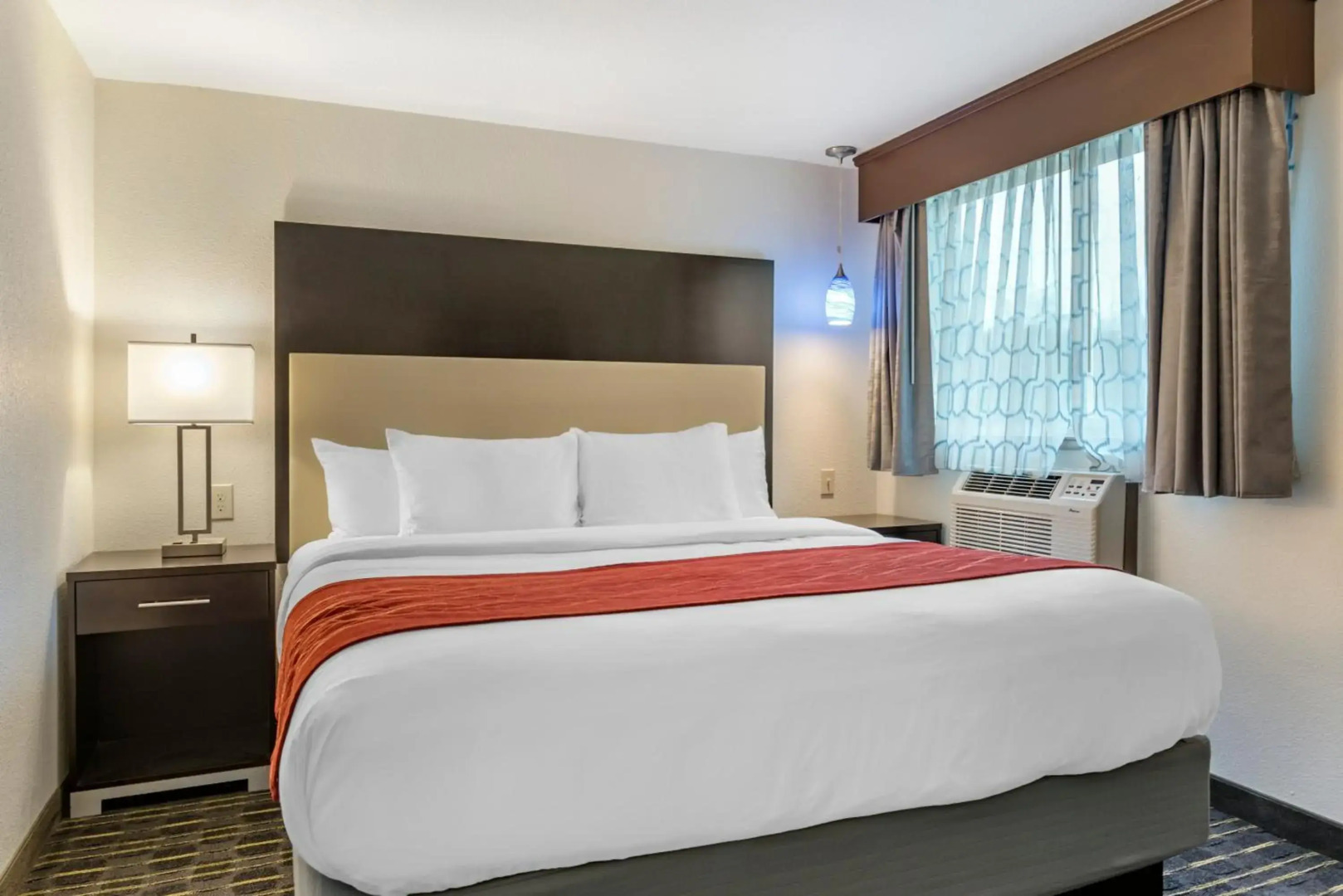 Comfort Inn & Suites Tigard near Washington Square