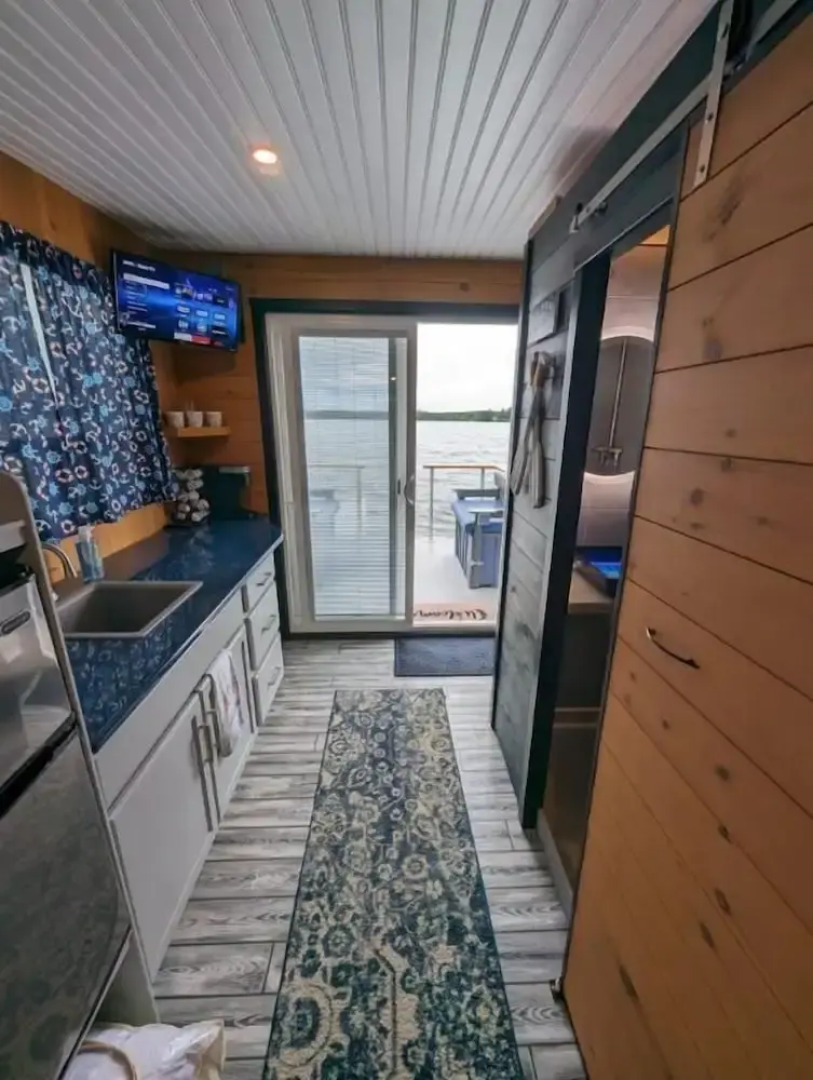 House Boat on Fife Lake