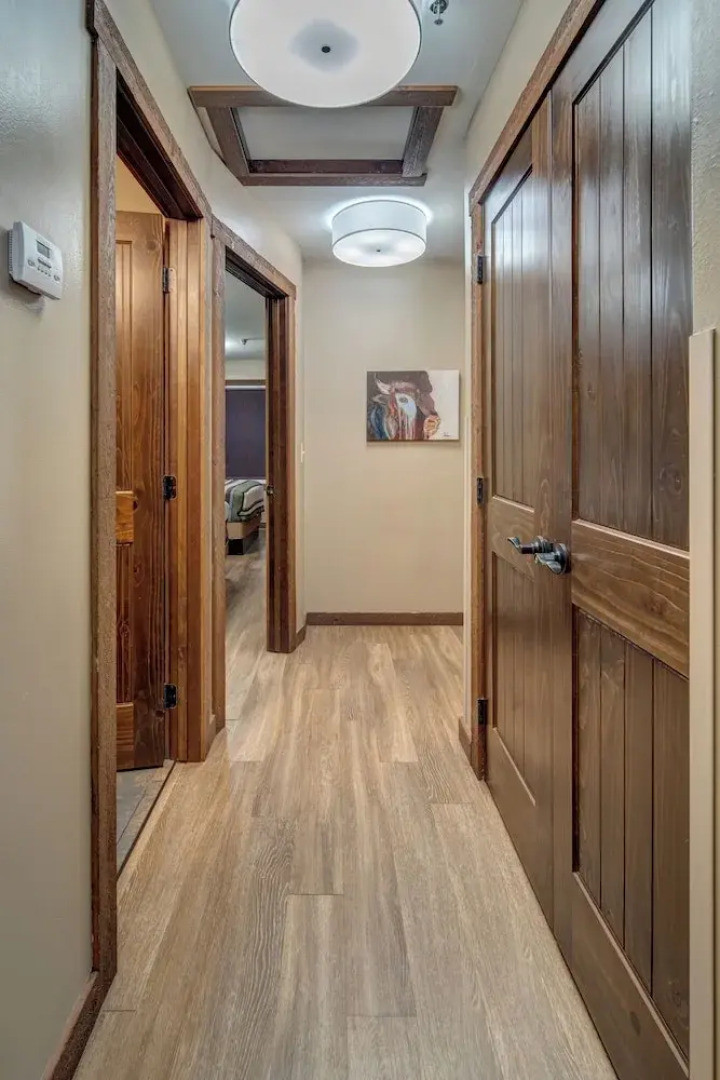 State Game Lodge & Resort