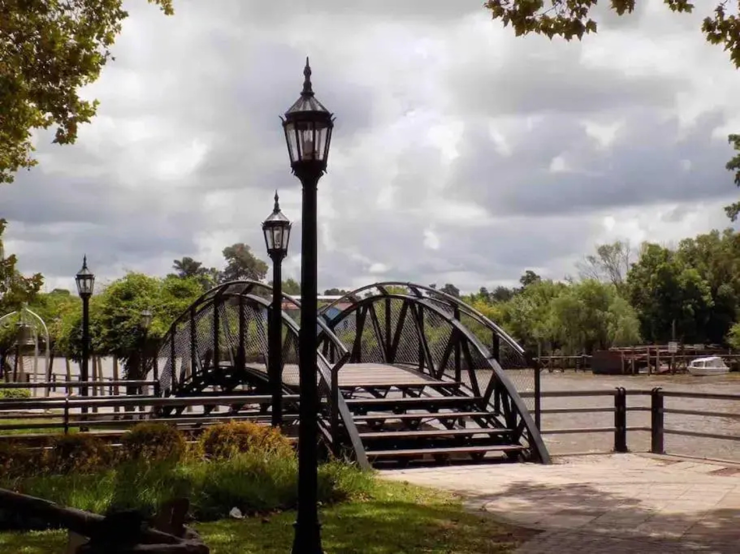 Tigre Center Tower - Con piscina y seguridad 24hs - Opcional cochera