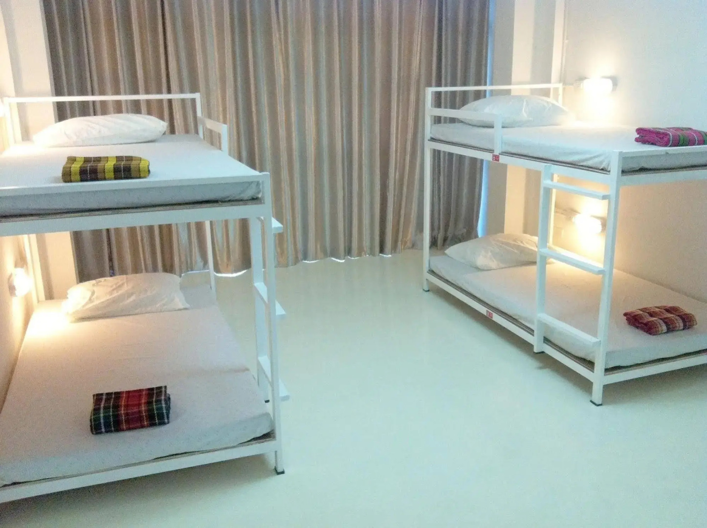 Dee Marc Hostel