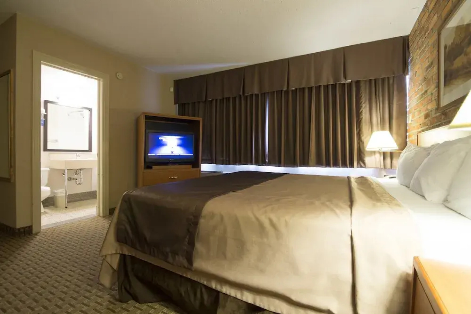 Travelodge Thunder Bay ON