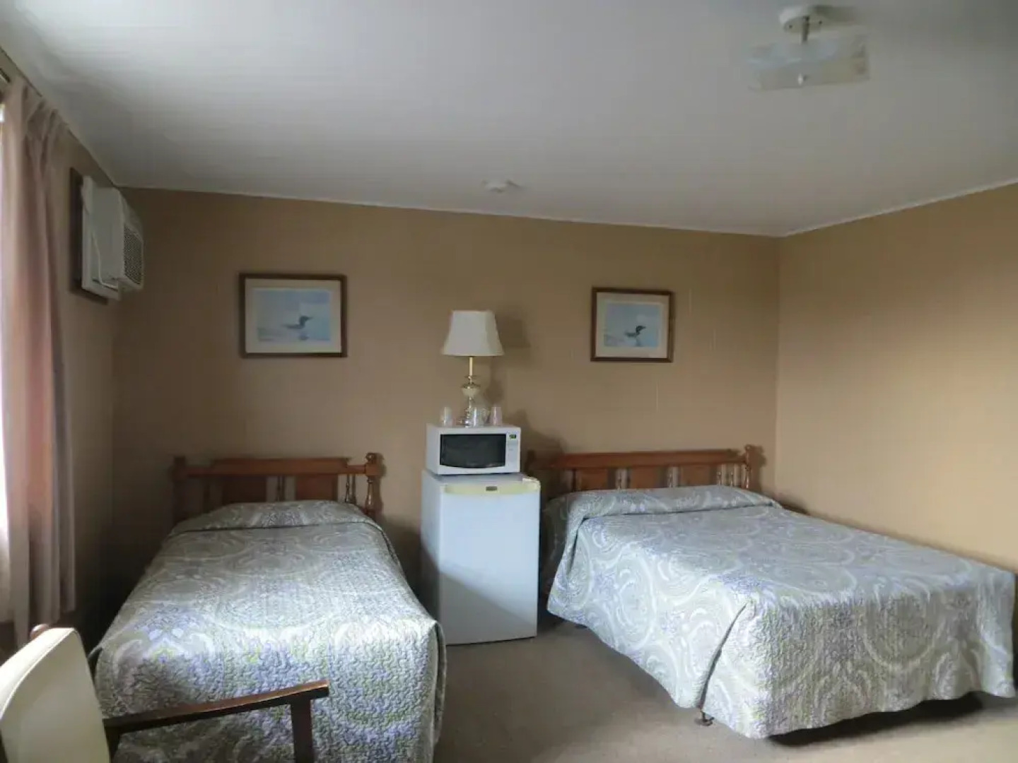 Adams Golden Acres Motel