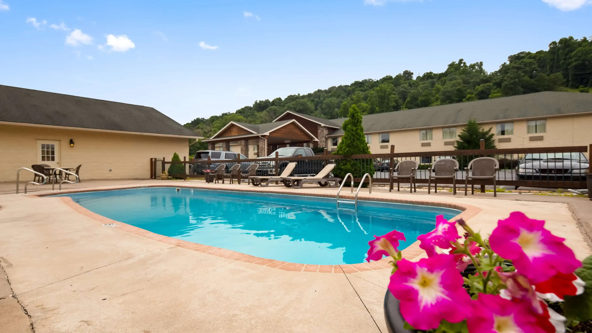SureStay Plus Hotel by Best Western Berkeley Springs