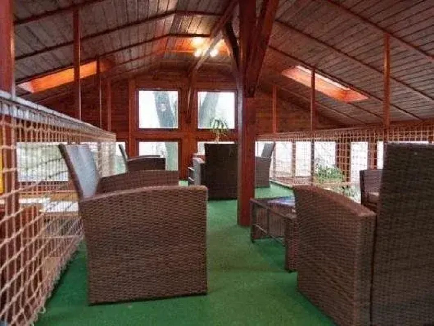 Mr. Görgey Art Hotel & Bistro