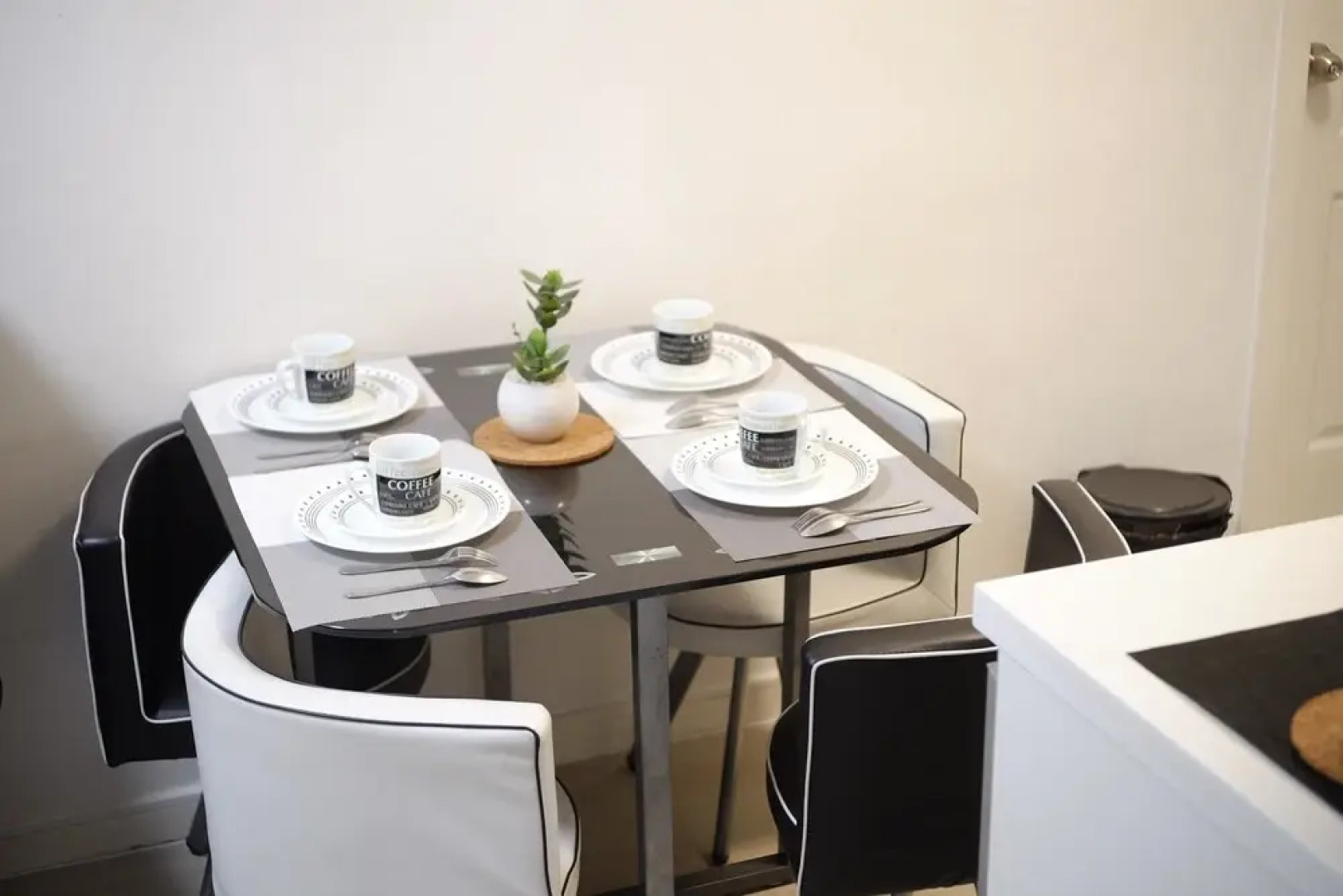 Azure Urban Resort HostedbyCes