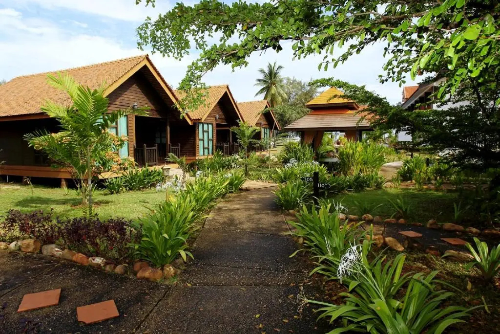 The Manor Beach Resort