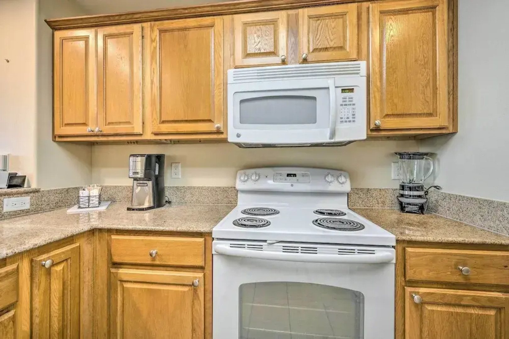 1 Mi to Disney: Condo w/ Water-view Balcony!