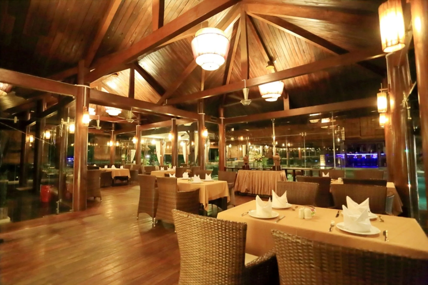 Villa Del Sol Beach resort & Spa