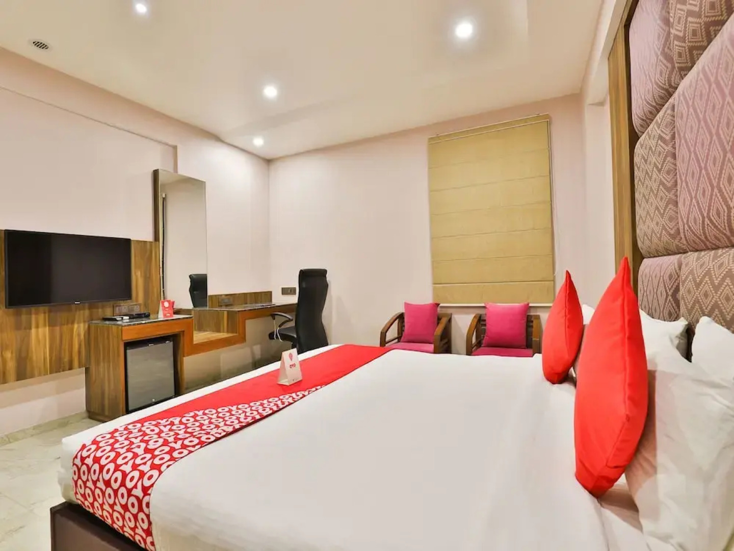 OYO 13420 Hotel Adendip Inn