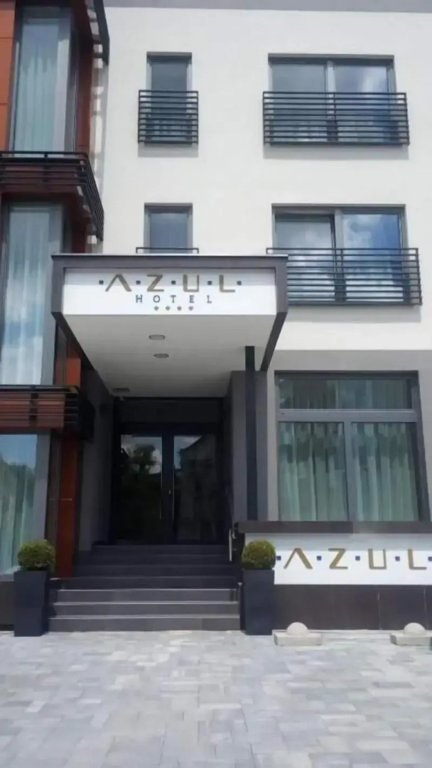 AZUL Hotel & Restaurant
