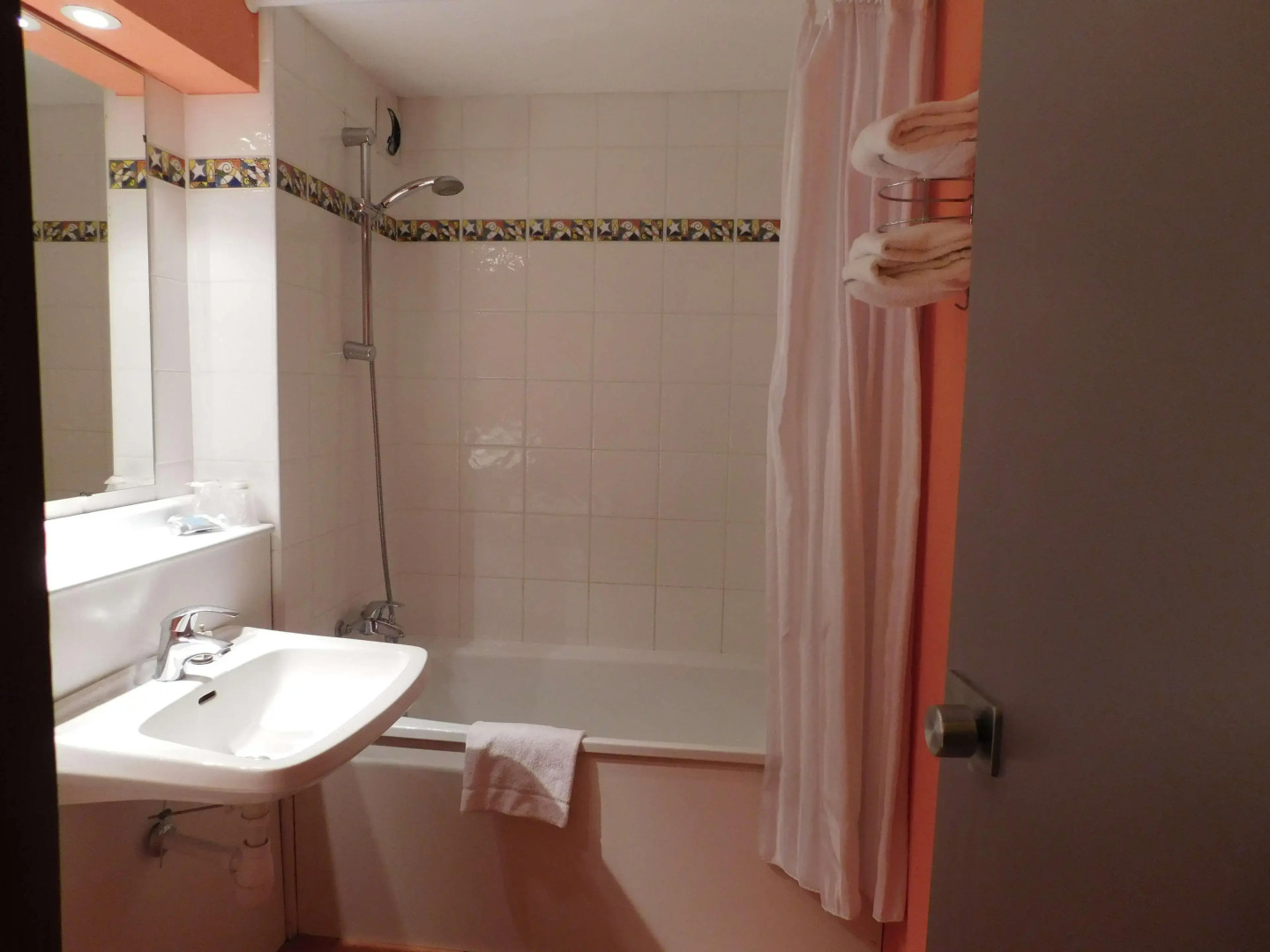 Kyriad BELLEGARDE  - Genève