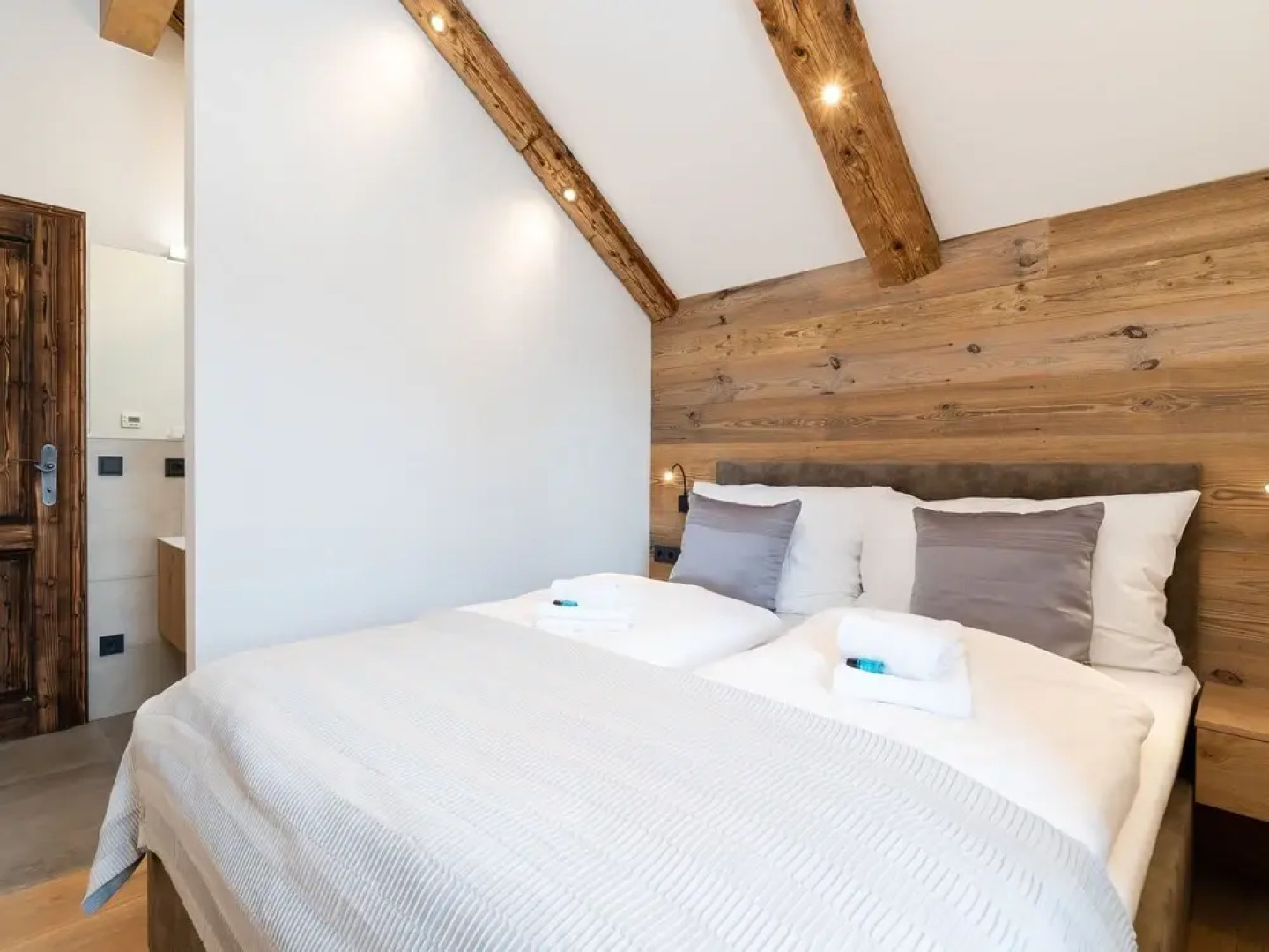 Luxurious Chalet in Katschberghöhe With Balcony