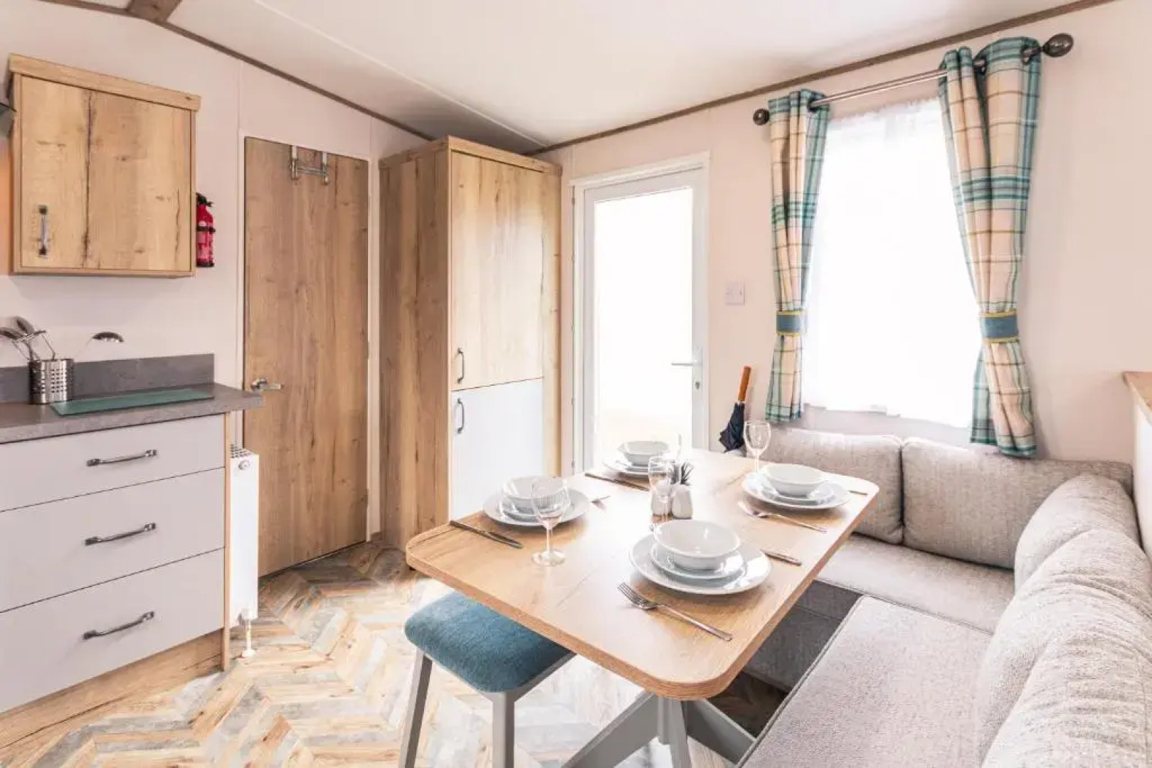 Squirrel Lodge with Hot Tub