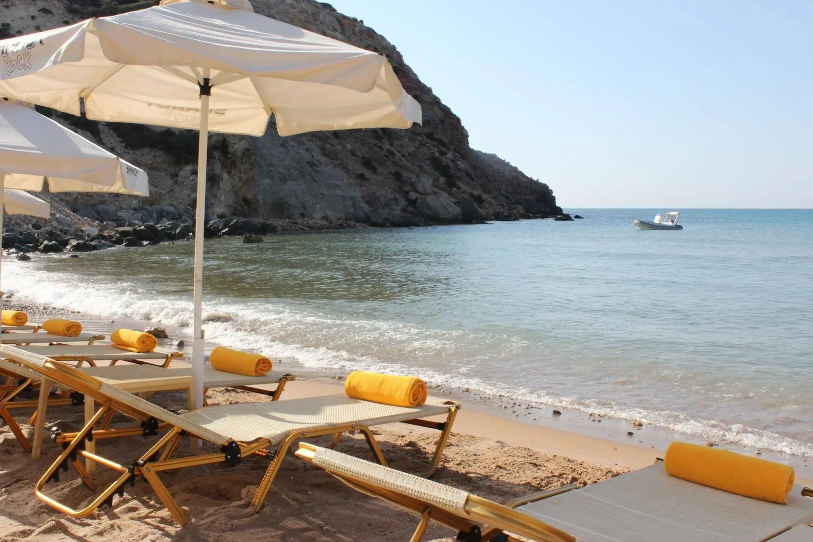 Golden Milos Beach House by Domotel