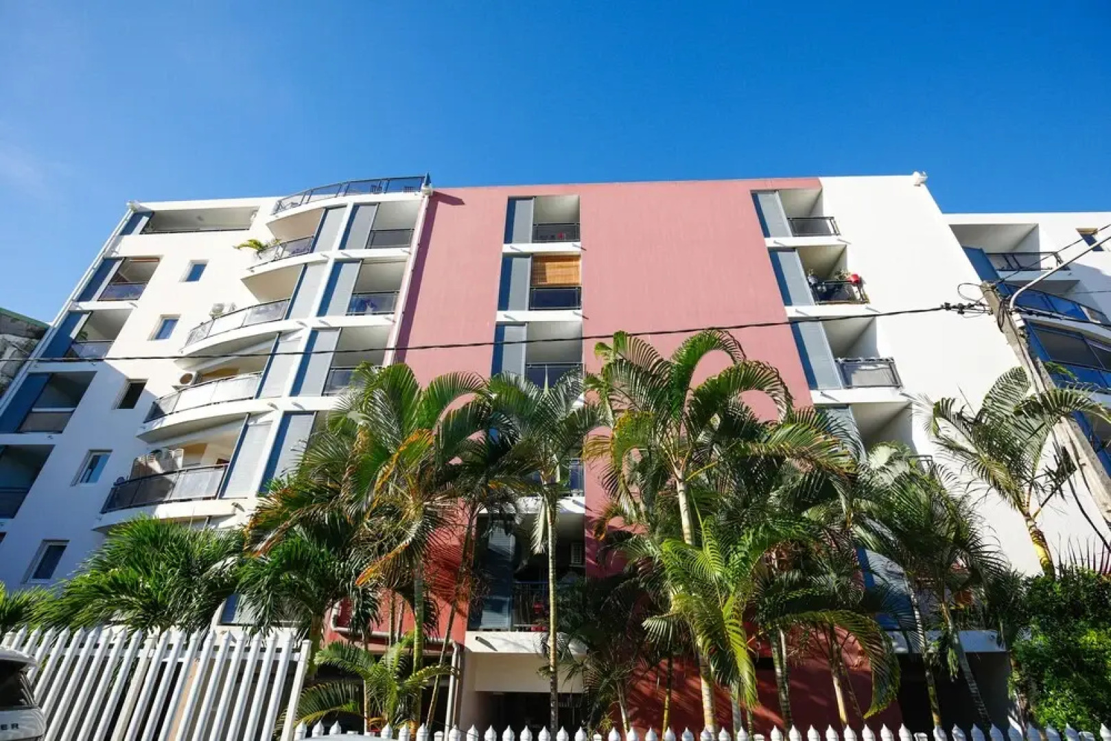 Zourite Factory - Apt design & calme