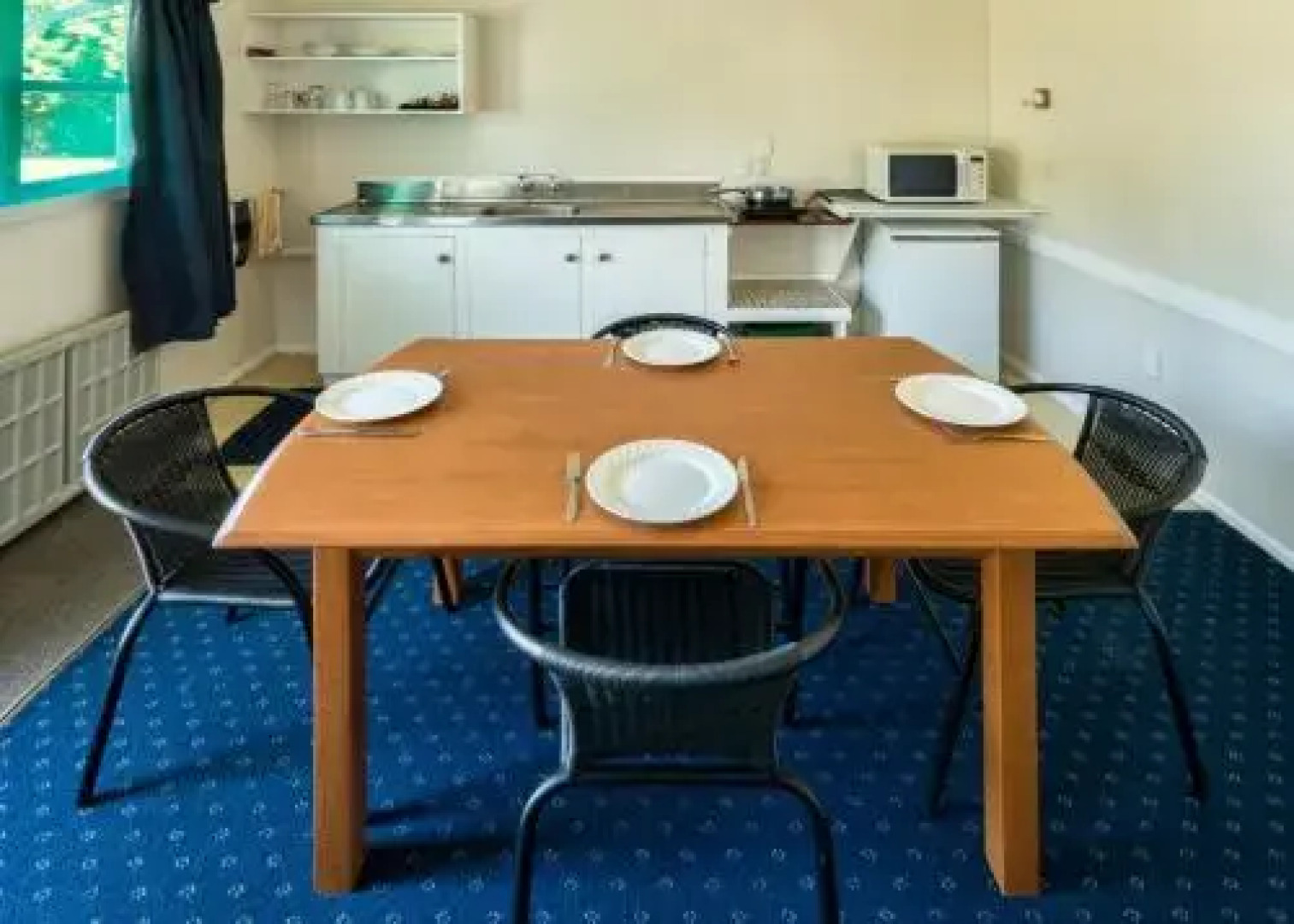 Oasis Motel & Holiday Park