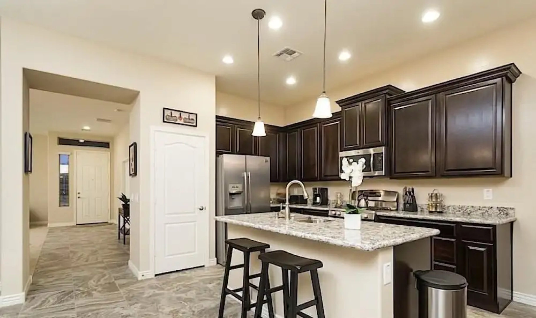 Pleasant Surprise By Signature Vacation Rentals