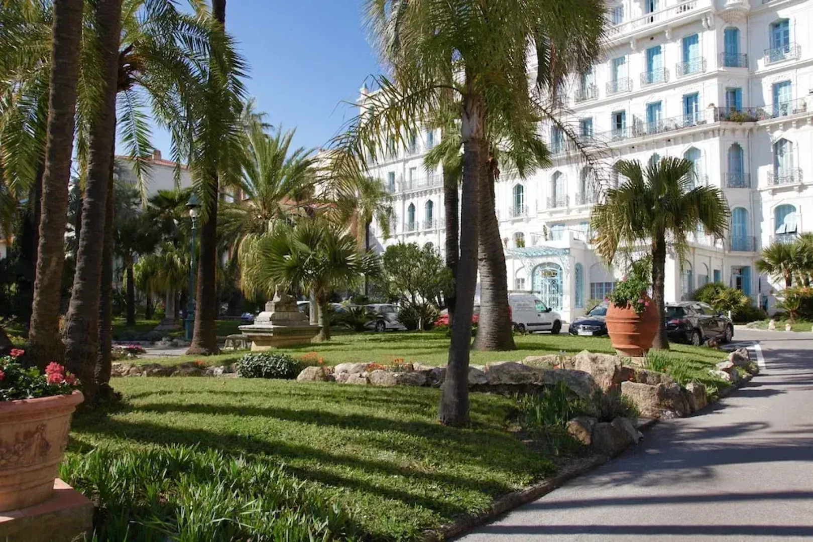 L'Orient Palace 2 Apartment